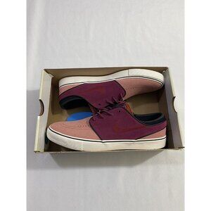 Nike SB Stefan Janoski Men's Two-Tone Pink and Burgundy Skate Shoes
